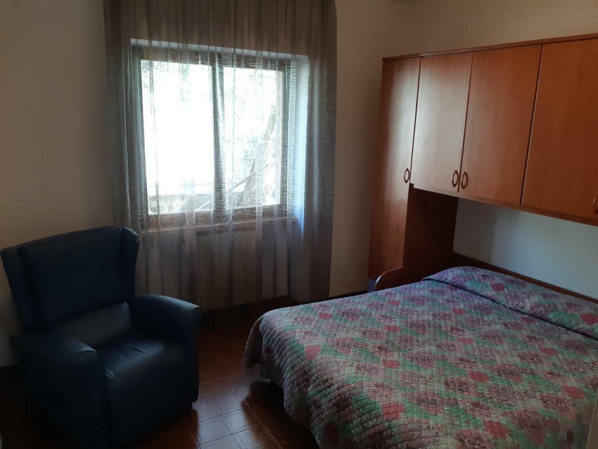 Casa Vacanze Ester Brenzone sul Garda Exterior photo