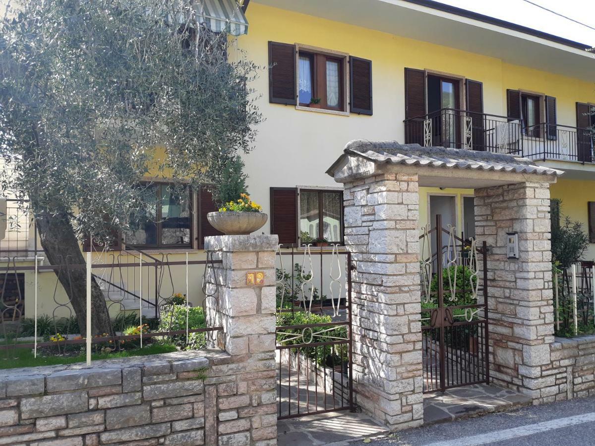 Casa Vacanze Ester Brenzone sul Garda Exterior photo